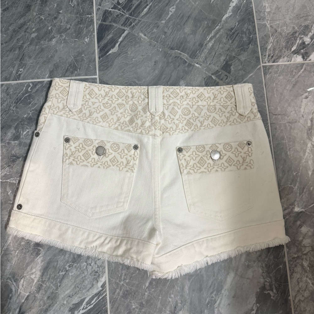 Louis Vuitton Cream White Jean Mini Shorts Size 36 - Picture 2 of 6